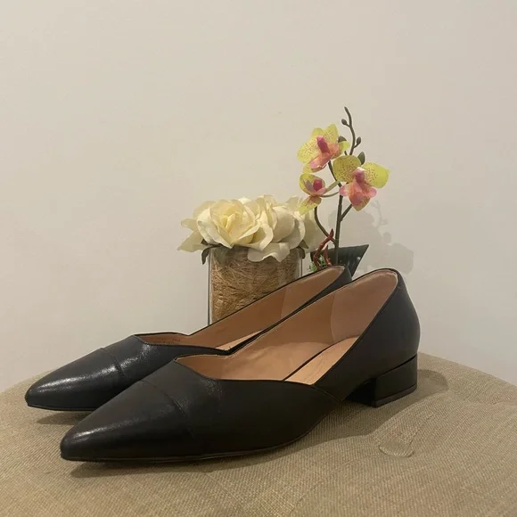*New* Cole Haan Black Women's Flats - Picture 4 of 13